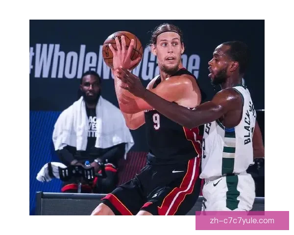 半场闪击头球，克劳德首开纪录